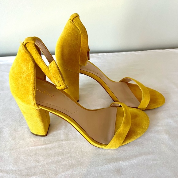 ALDO Myly yellow sandal❤️ - Picture 3 of 7